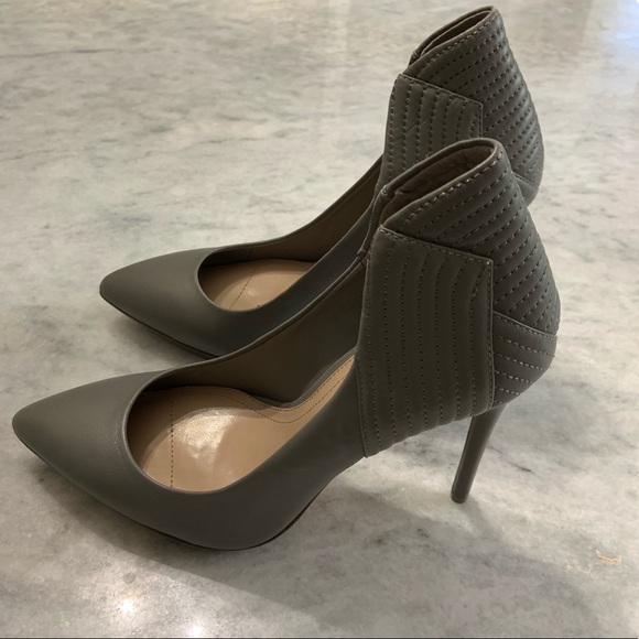 BCBGMaxAzria Grey Heels - Picture 2 of 6